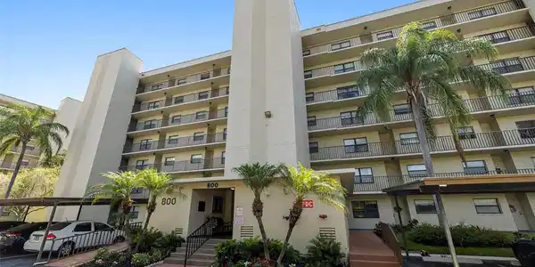 800 COVE CAY DRIVE