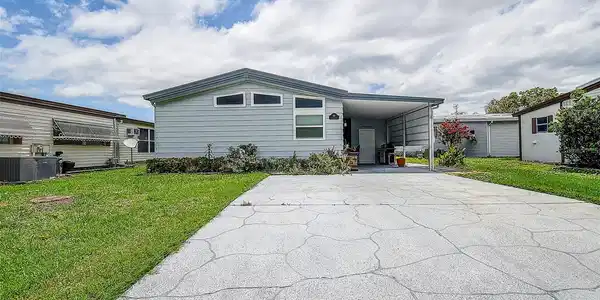 197 CLUBVIEW DRIVE