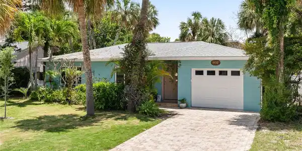 803 BRUCE AVENUE
