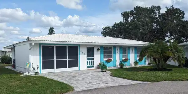 411 CIRCLEWOOD DRIVE