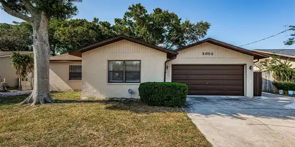 2653 SOUTH DRIVE