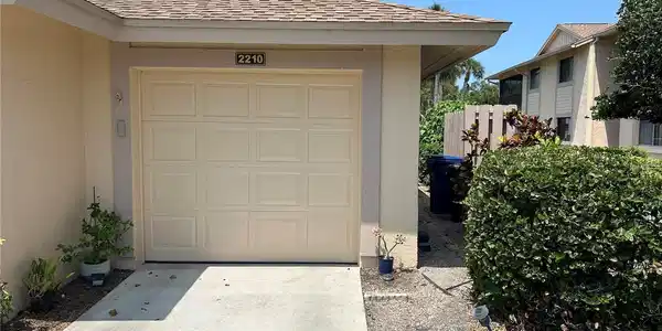 2210 PARKLAKE POINT