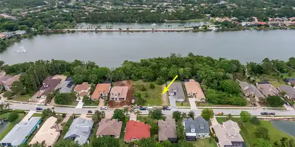 17 EMERALD LAKE COURT