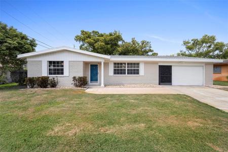 1712 N EDEN CIRCLE