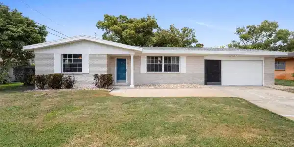 1712 N EDEN CIRCLE