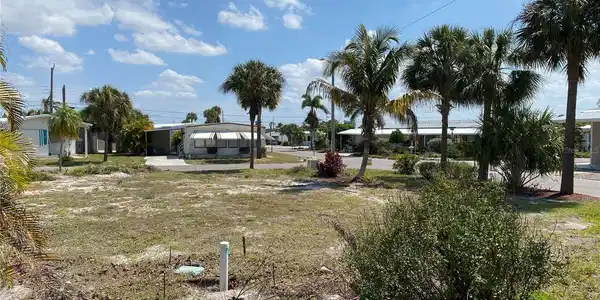 743 S GREEN CIRCLE