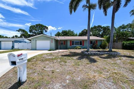 5739 SAVANNAH DRIVE