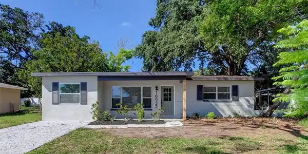 10932 VILLAGE GREEN AVENUE