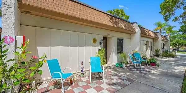 1467 MISSION HILLS BOULEVARD