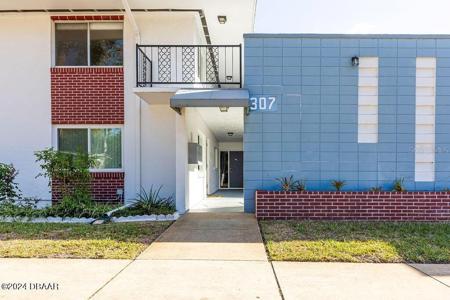 307 RIDGE BOULEVARD