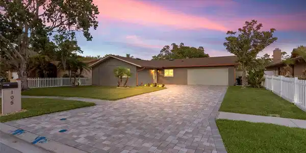 105 COUNTRY VILLAS DRIVE