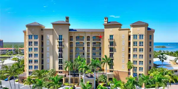 3313 SUNSET KEY CIRCLE