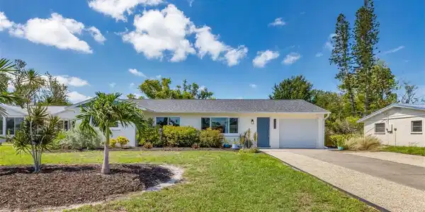 1495 OVERBROOK ROAD