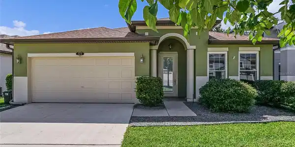 723 MARIAN COURT