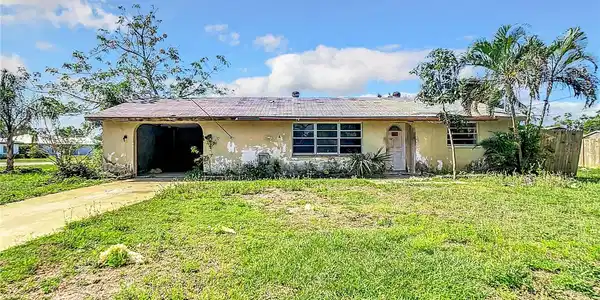 404 CITRUS AVENUE