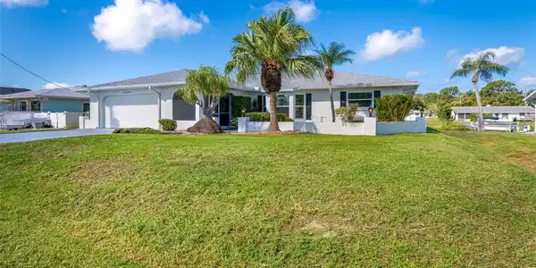 1952 GREENLAWN DRIVE