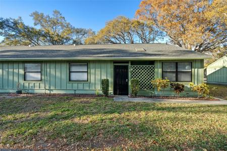 5013 BARRINGTON CIRCLE