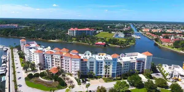 102 YACHT HARBOR DRIVE