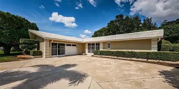 11145 HAMMOCK DRIVE