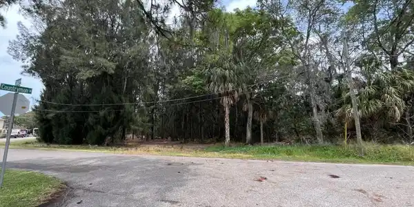 000 CALASH DR