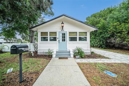 425 GRAND BOULEVARD