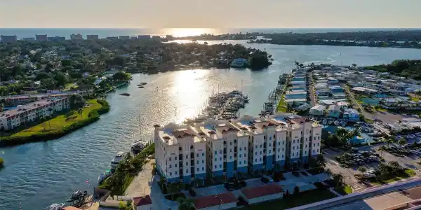 505 TAMIAMI TRAIL N