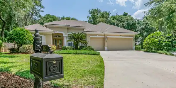 245 BLUEBIRD LANE