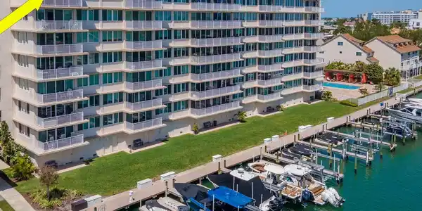 223 ISLAND WAY
