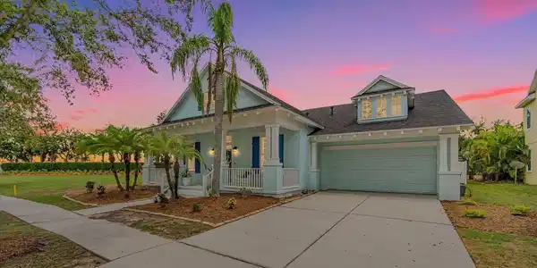 528 MANNS HARBOR DRIVE