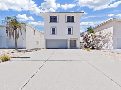 121 BOCA CIEGA DRIVE