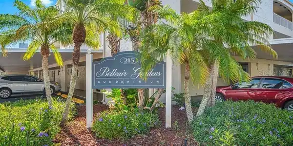 215 VALENCIA BOULEVARD