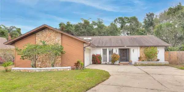 3194 CHAMBLEE LANE