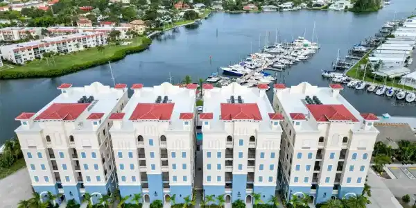 505 N TAMIAMI TRAIL