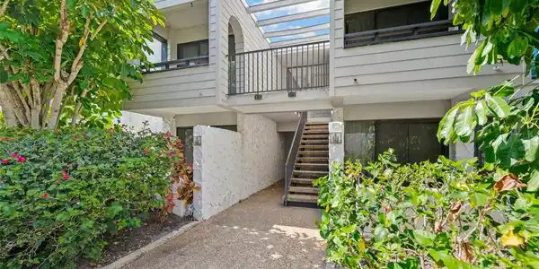 1555 TARPON CENTER DRIVE