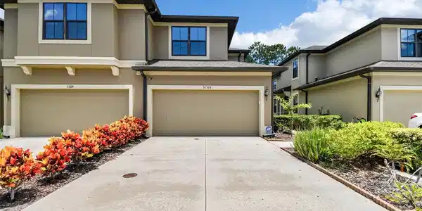 5166 BAY ISLE CIRCLE
