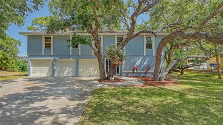 1647 BAYWINDS LANE