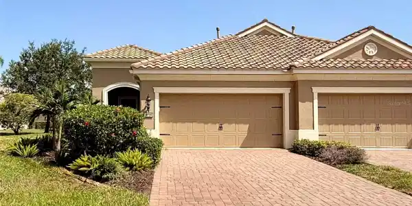 10735 TROPHY DRIVE