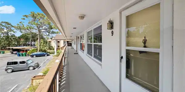 3 QUAILS RUN BOULEVARD