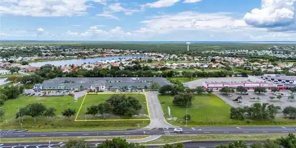 10219 TAMIAMI TRAIL