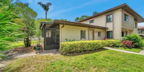 2909 LICHEN LANE
