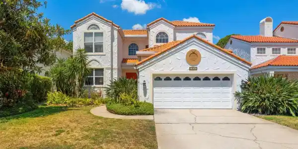 2945 LA CONCHA DRIVE