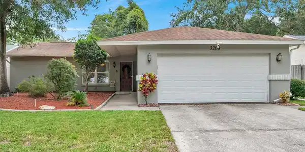 3208 COVENTRY N