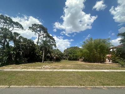 7511 WESTMORELAND DRIVE