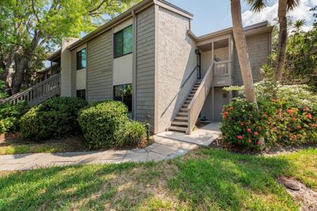 1529 PELICAN POINT DRIVE