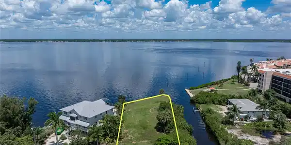 302 KLISPIE DRIVE