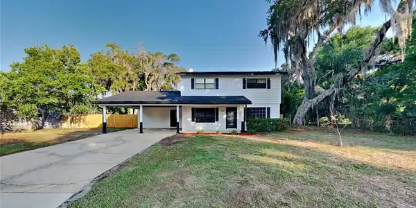 426 LINCOLN AVENUE