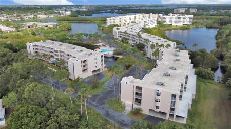 6425 SHORELINE DRIVE