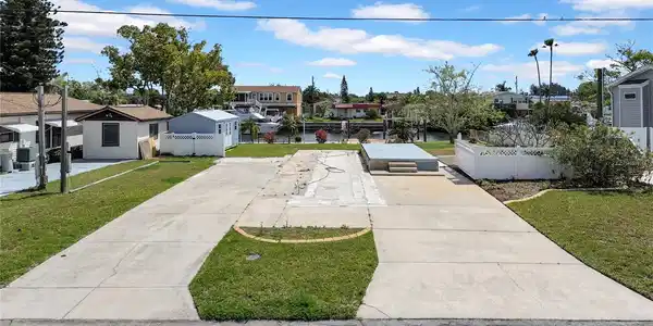 13018 CABIN COURT