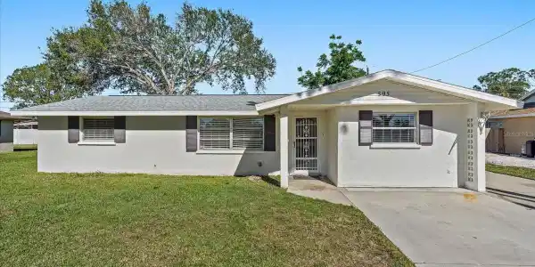 595 CONSTANCE ROAD