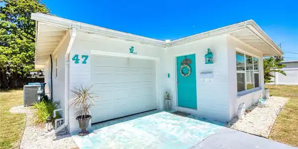 47 SANDRA DRIVE